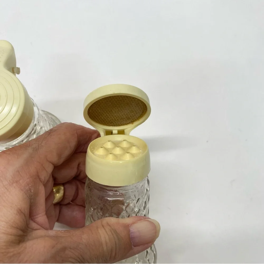 Vintage Daniells Salt and Pepper Shakers Set Beige Top Glass Bottom Plastic Tops